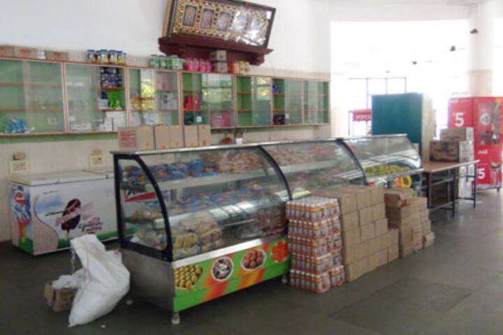 cafeteria